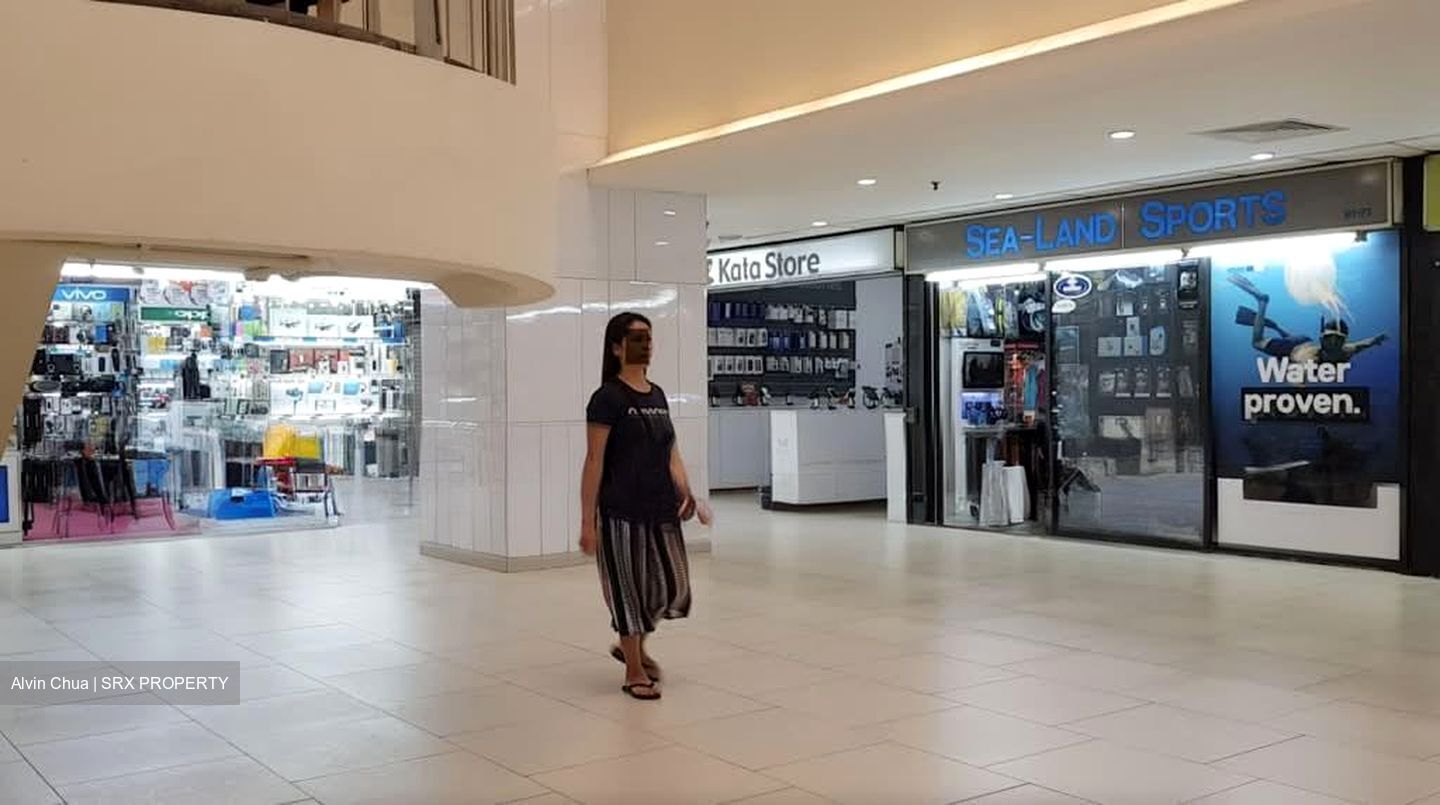 Lucky Plaza (D9), Shop House #628798861